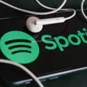 The Unseen Hand: Decoding AI's Influence on Music Streaming