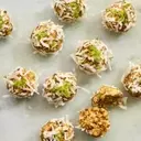 Healthy and Delicious Low-Calorie Snacks for Weight Management