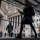 Wall Street Bets on Tariff Refunds After Supreme Court Ruling