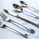 The Ultimate Guide to Choosing the Best Flatware Sets: An Expert Review