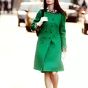 Anne Hathaway Recreates Iconic 'Devil Wears Prada' Look