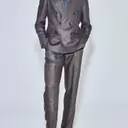 The Ultimate Guide to Men's Linen Suits: Stay Cool and Stylish in 2026