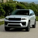 Jeep Recalls Grand Cherokee Models Due to Airbag Software Glitch