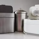 Choosing the Optimal Kitchen Compost Bin for Odor and Pest Control