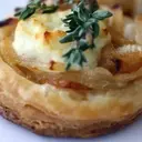 Delectable Sweet Onion and Goat Cheese Tarts with Thyme