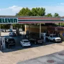 7-Eleven's Fuel Discount Strategy Outpaces Competitors Amidst Fluctuating Gas Prices