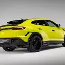 Lamborghini Unveils the Electrifying Urus SE Performante