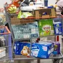 Costco and Walmart Dominate Grocery Market Amid Shifting Consumer Habits