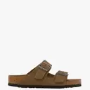 Effortless Summer Style: Birkenstock Arizona and Baggy Jeans Combination