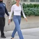 The Enduring Appeal of the V-Neck Tee: A Style Guide