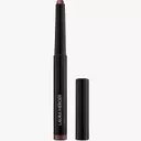 Enhancing Blue Eyes: Expert Makeup Techniques and Product Recommendations