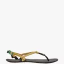 The Ultimate Guide to Travel-Friendly Sandals: Comfort Meets Style