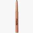 Mastering Lip Enhancement: Contouring vs. Lining for Fuller Lips