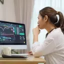 ETFs vs. Mutual Funds: A Comprehensive Guide for Young Investors