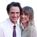 Suki Waterhouse Embraces 'Nepo-Babying' for Daughter's Hollywood Aspirations