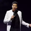 Lionel Richie Postpones Tour Dates After Undergoing Heart Procedure