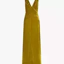 Fall Wedding Guest Attire Insights from Vogue Editors