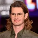 Andrew Garfield's 'Artificial' Creates Oscar Buzz After London Premiere