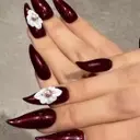 Lisa's Thai Culture-Inspired Manicure Takes Center Stage