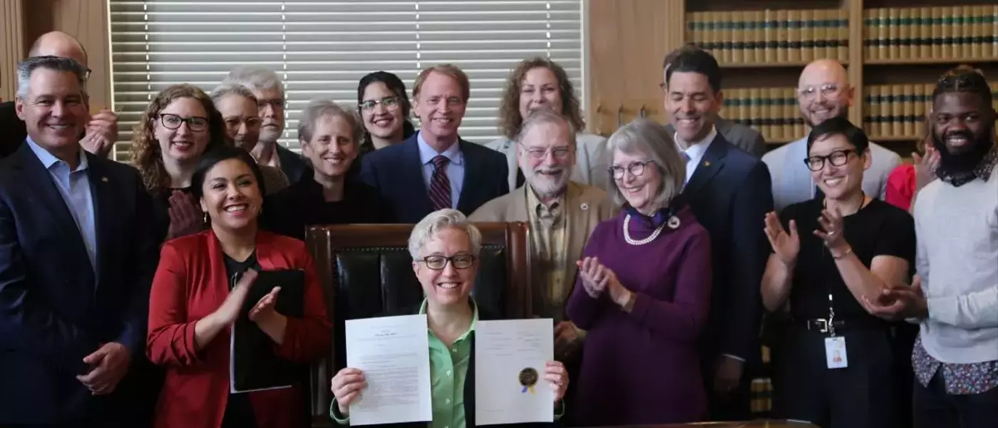 Oregon's Campaign Finance Reform Faces Potential Delay Amid Legislative Debate