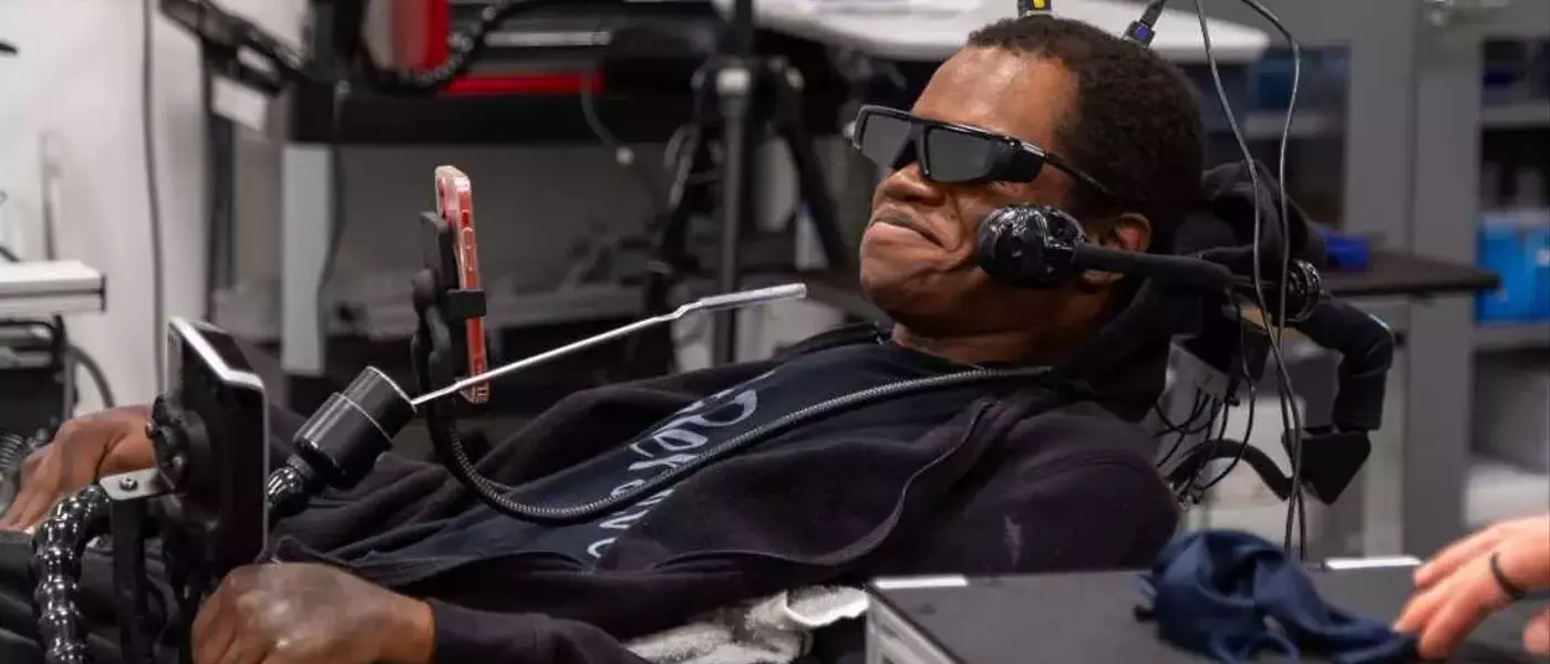 Revolutionizing Assistance: Brain-Computer Interfaces Empowering Individuals with Disabilities