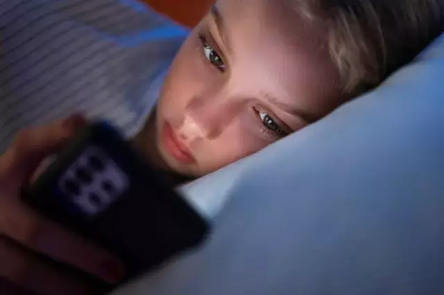 Understanding Screen Usage and Youth Mental Well-being: Beyond Mere Time