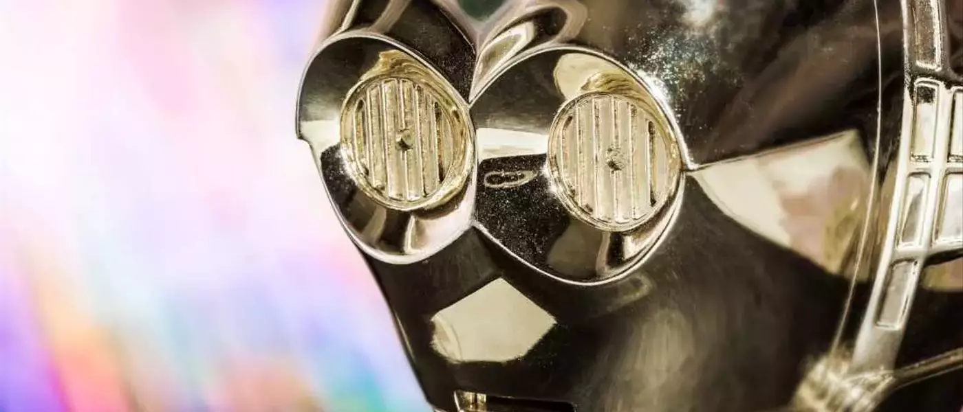 The Unexpected Charm of Neurotic Robots: A Study in Human-Robot Interaction