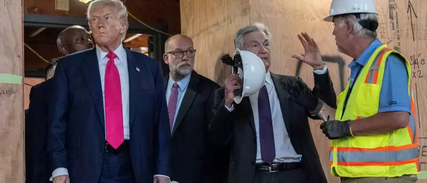 Navigating the Standoff: Political Pressure and Federal Reserve Autonomy