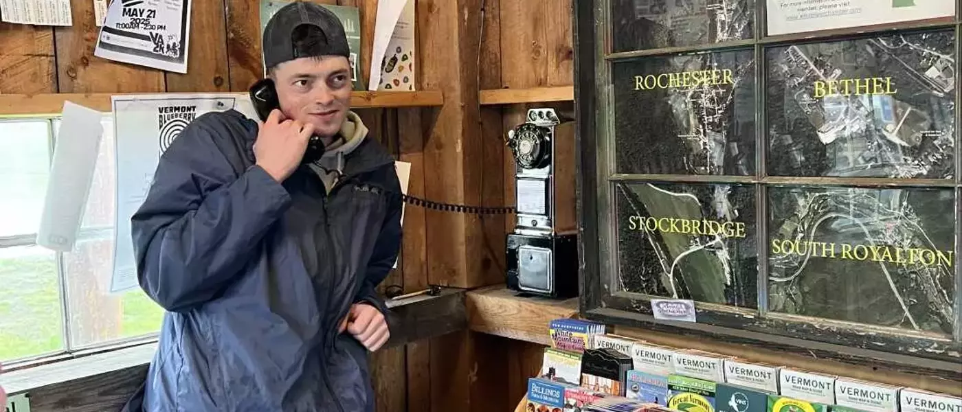 Engineer Revitalizes Pay Phones for Community Connection