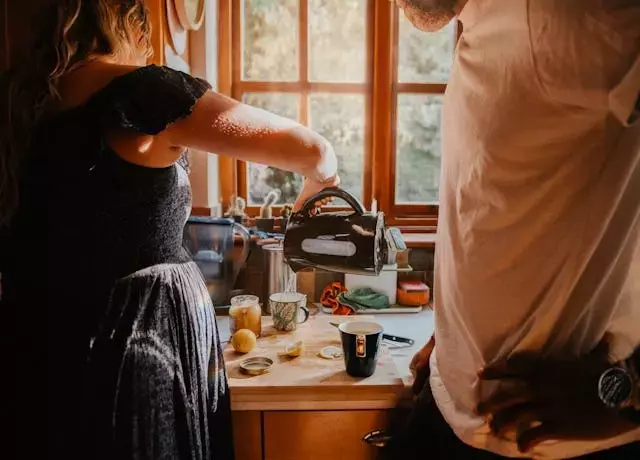 Navigating "Emotional Labor Creep" in Relationships: Achieving Equitable Partnership