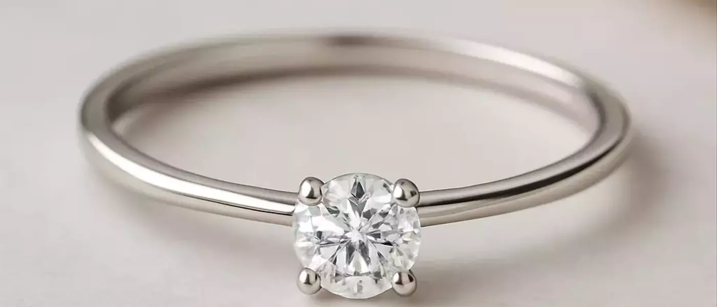 Minimalist Diamond Rings: Subtle Elegance for Modern Style