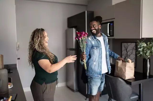 Exploring the 'Living Apart Together' Relationship Dynamic