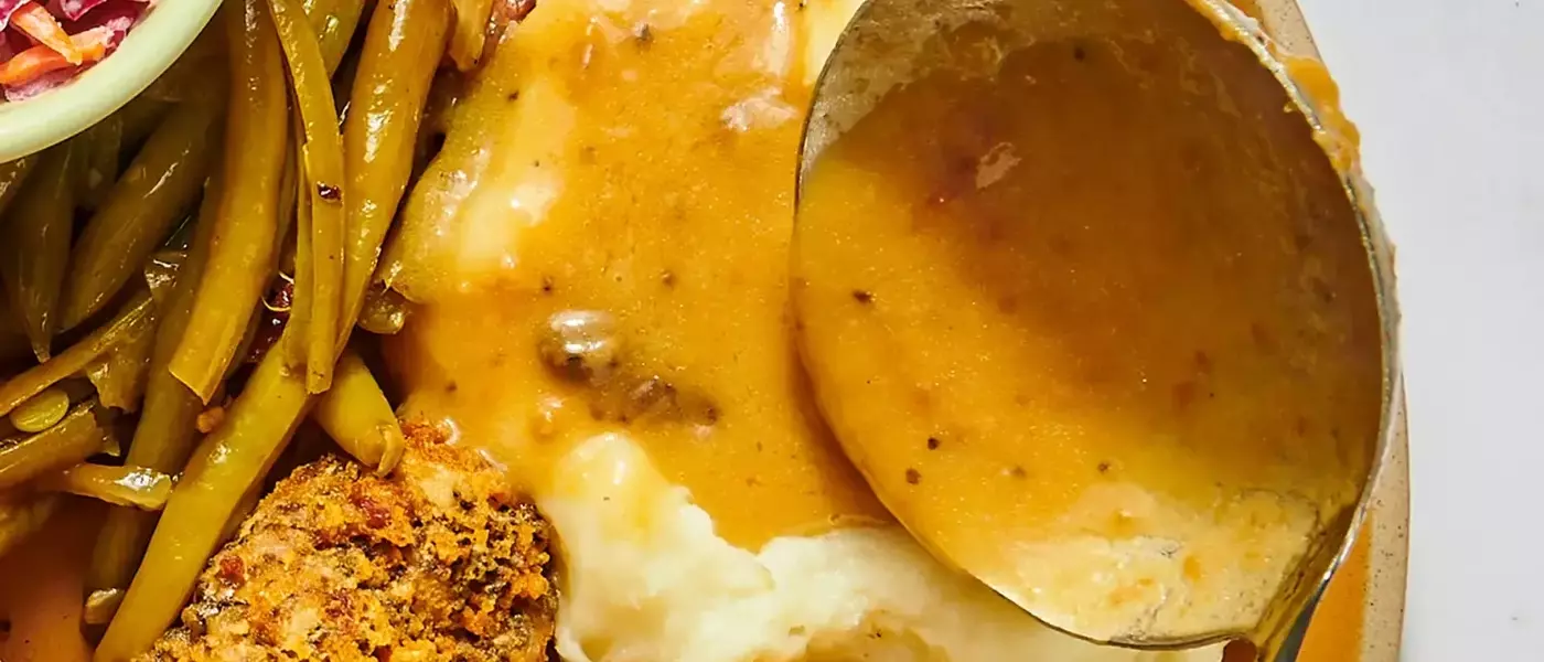 The Ultimate Guide to Stress-Free, Flavorful Gravy: Make Ahead and Enjoy Thanksgiving