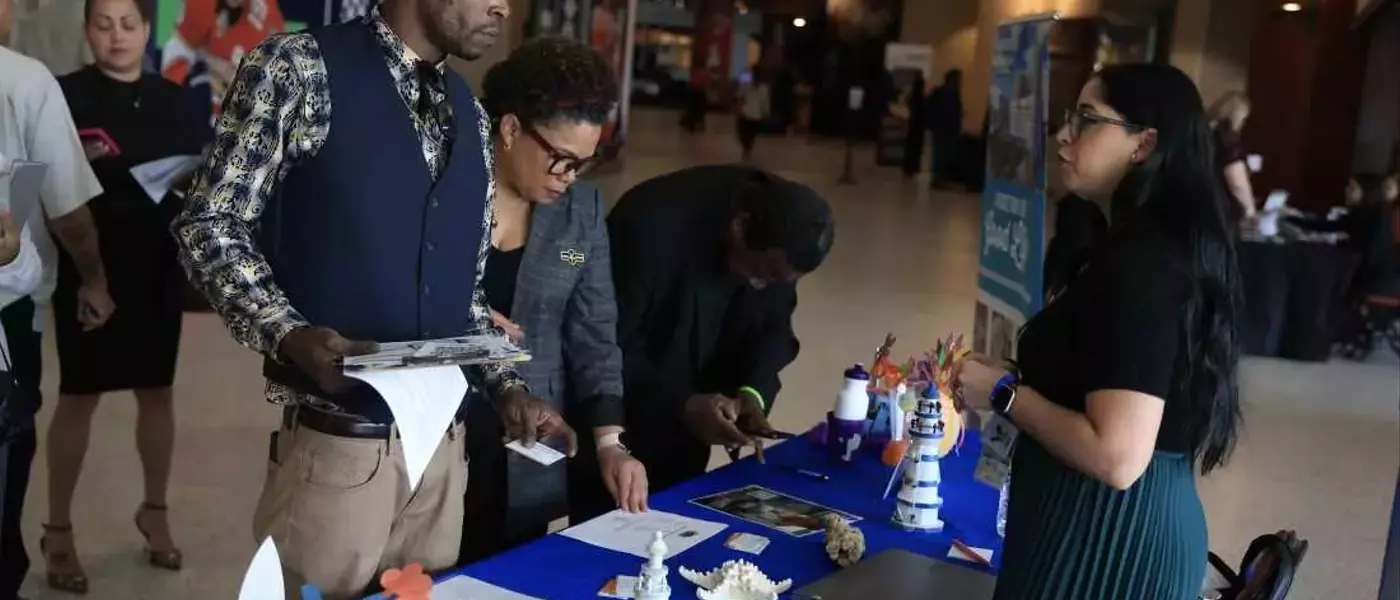 The Obscured Reality: Navigating the U.S. Job Market Amidst Government Stalemate