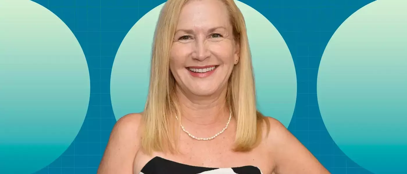 Angela Kinsey's Favorite On-Set Snack: A Simple and Effective Energy Boost