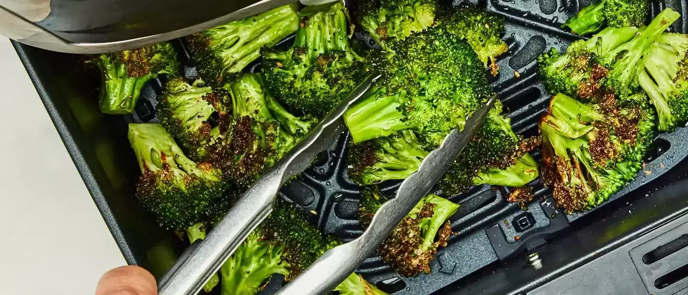 Maximize Your Holiday Kitchen: The Air Fryer's Essential Role on Thanksgiving