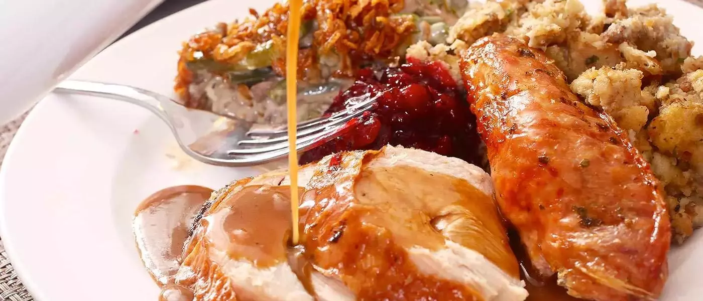 Achieving a Picture-Perfect Turkey: The Five-Minute Glaze Secret