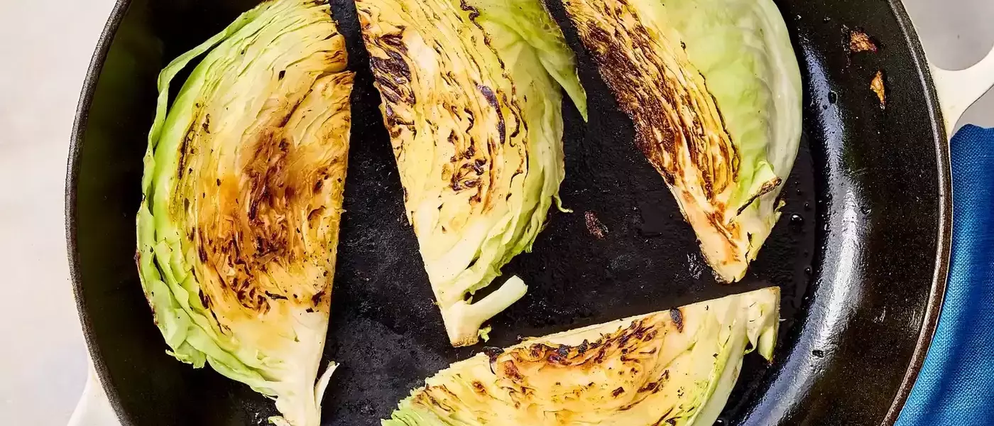 Delectable Spanakopita-Inspired Melted Cabbage