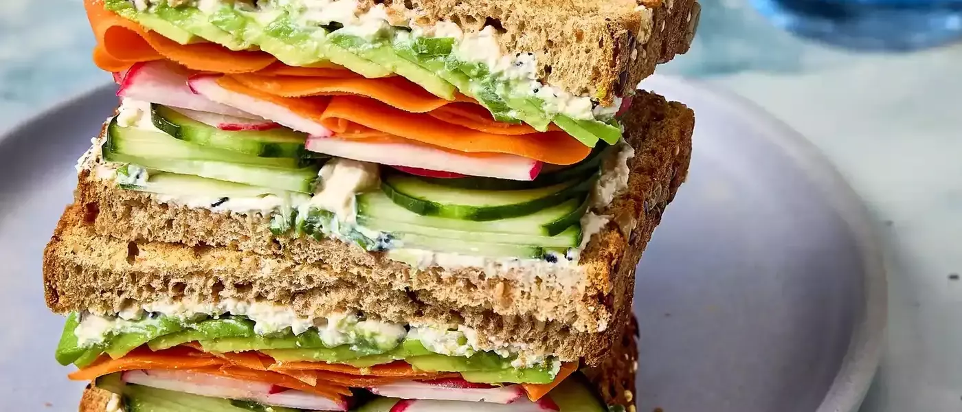 18 Mediterranean Diet Lunches to Help Reduce High Cholesterol