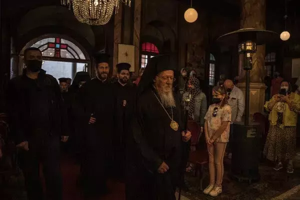 Pope Leo XIV Seeks to Bridge Ancient Christian Divide in Turkey Visit