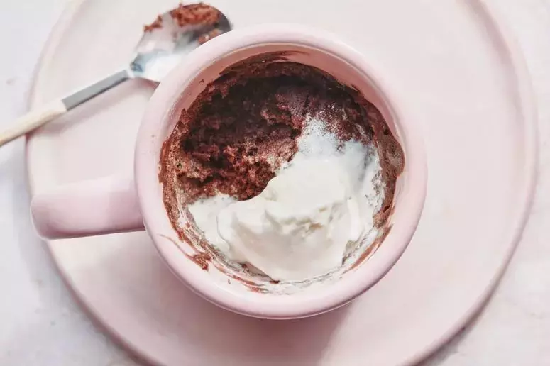 Effortless Chocolate Mug Cake: A Sweet Treat in Minutes