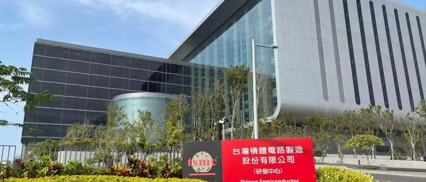 TSMC Expands Globally Amidst Geopolitical Shifts and Surging AI Demand