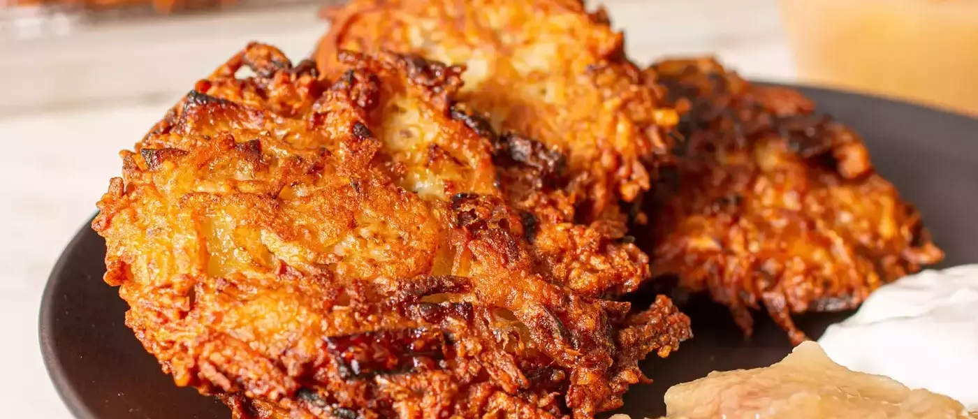 A Revolutionary Approach to Crafting Crispy Latkes