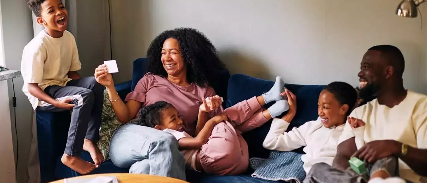 Family Digital Detox: Reconnecting in a Screen-Saturated World