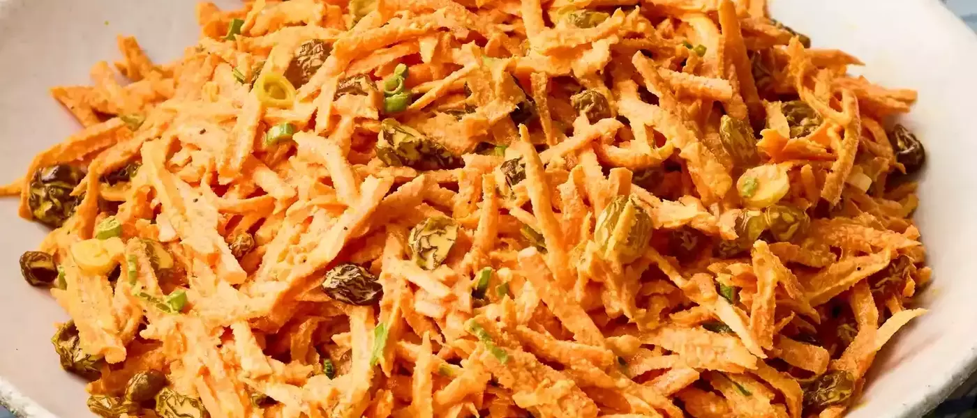 Creamy Carrot Salad: A Quick and Flavorful Side Dish