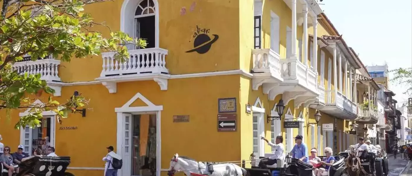 Cartagena Embraces Electric Carriages, Bidding Farewell to Horse-Drawn Buggies