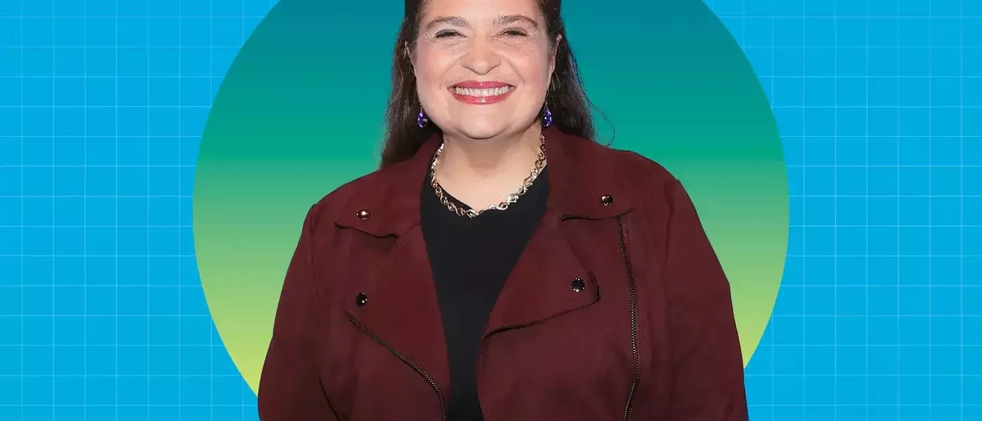 Celebrity Chef Alex Guarnaschelli's Simple 3-Ingredient Salad Dressing Recipe