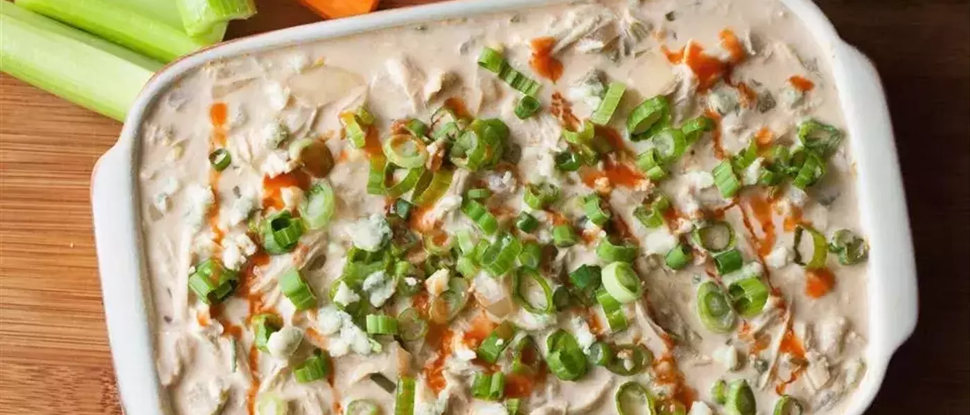 The Ultimate Slow-Cooker Buffalo Chicken Dip for Game Day