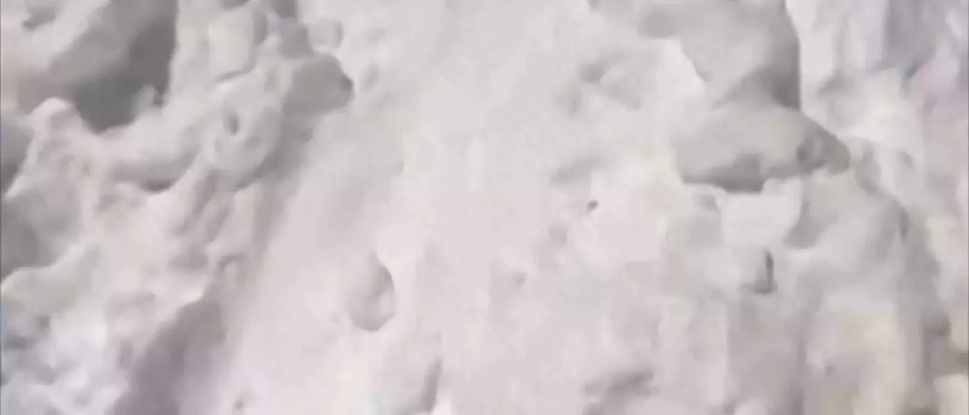 Unprecedented Snowfall Engulfs Russia's Far East City