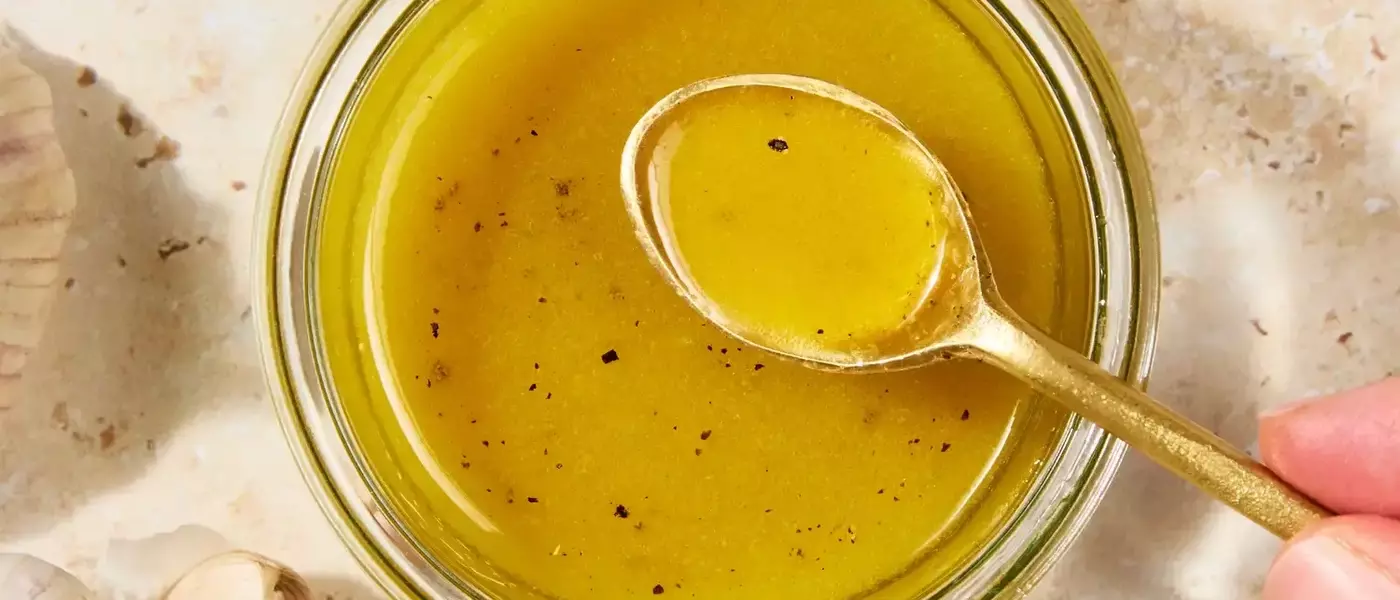 Crafting the Perfect Honey-Mustard Apple Cider Vinaigrette